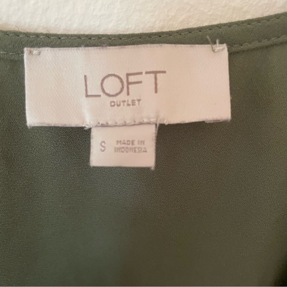 Loft Olive Green Long Sleeve Bell Sleeve Faux Wrap Shirt Small - Picture 8 of 13